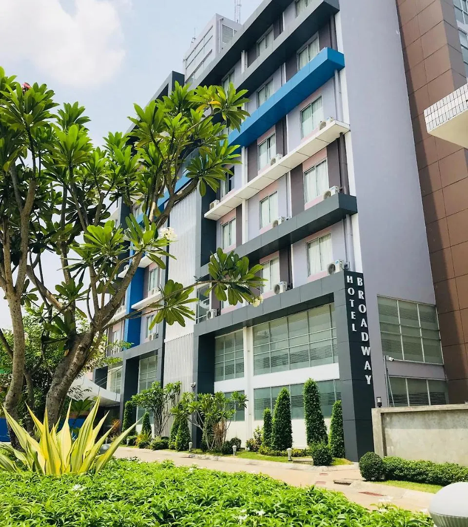 Hotel Broadway Yangon