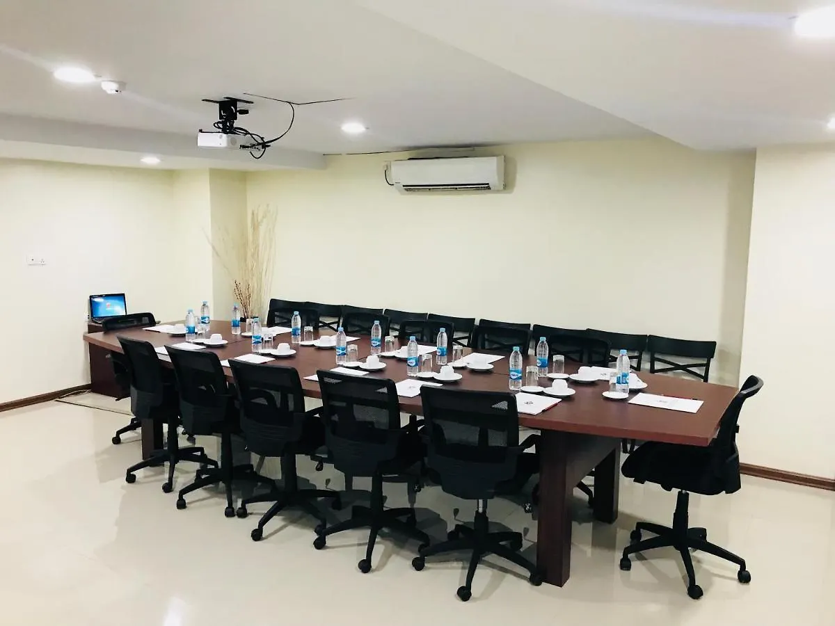 Hotel Broadway Yangon